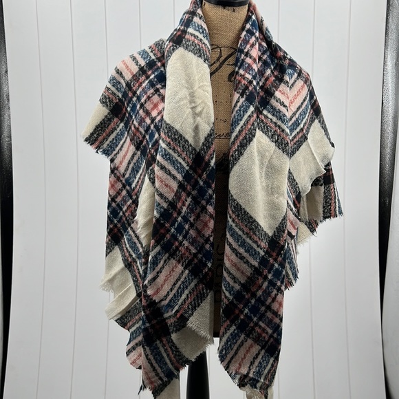 🆕Blanket Scarf Cream Pink Blue Black Plaid Multiple Ways To Wear Soft One Size - Picture 2 of 6